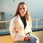 jacquieetmicheltv – Emma, 21 years old, from Paris!_687295e0cb4e3.jpeg