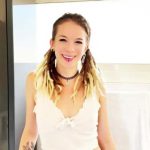 jacquieetmicheltv – Eva, 30, likes to be the center of attention of these gentlemen…_6872f2344073e.jpeg