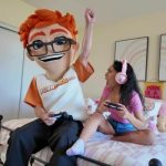 PornDudeCasting – Gamer Girl Sarah Lace Grinds with Porn Dude_6873b2a8836ae.jpeg